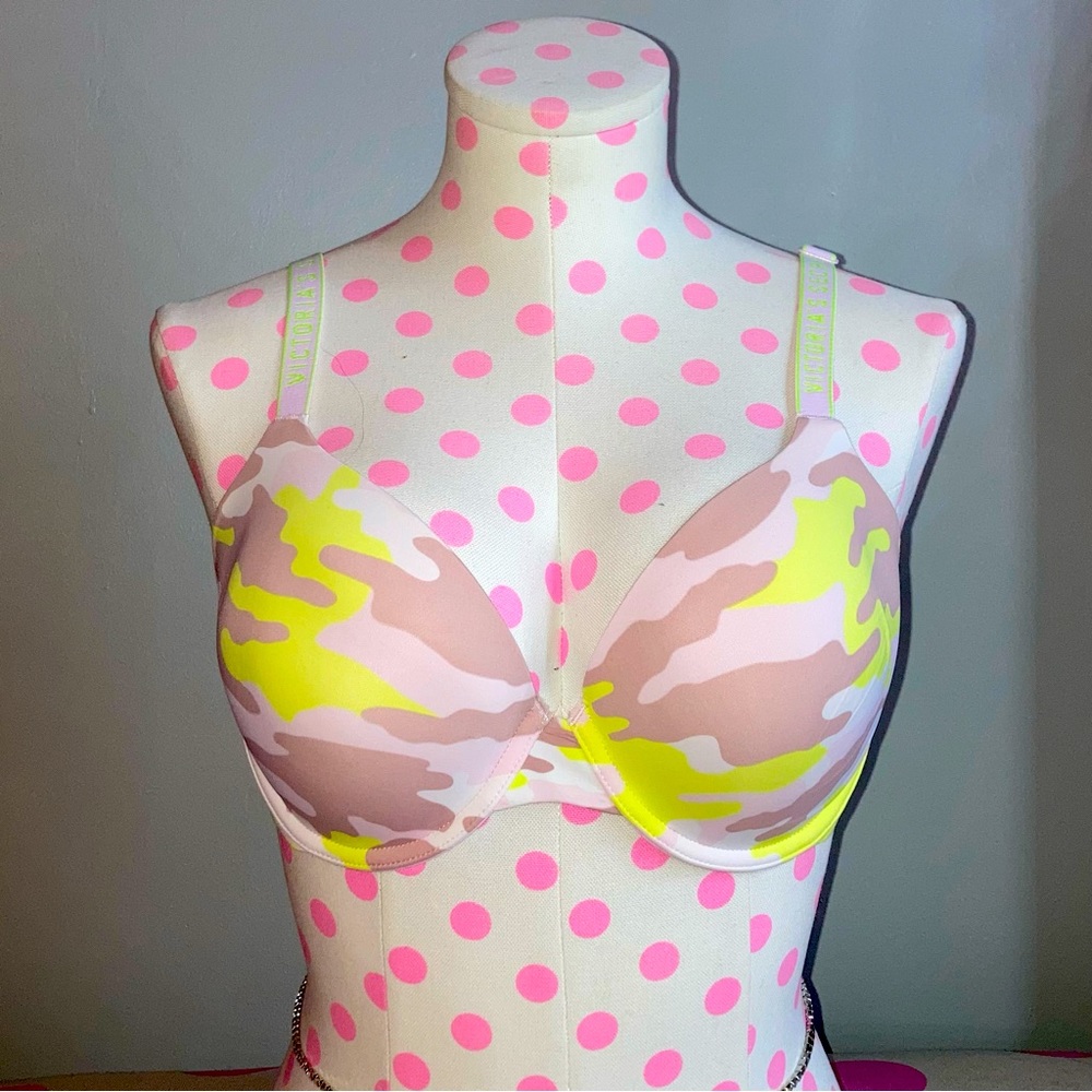 Victoria’s Secret T-Shirt Lightly Lined Full Coverage Bra in Pink Camo size 36C